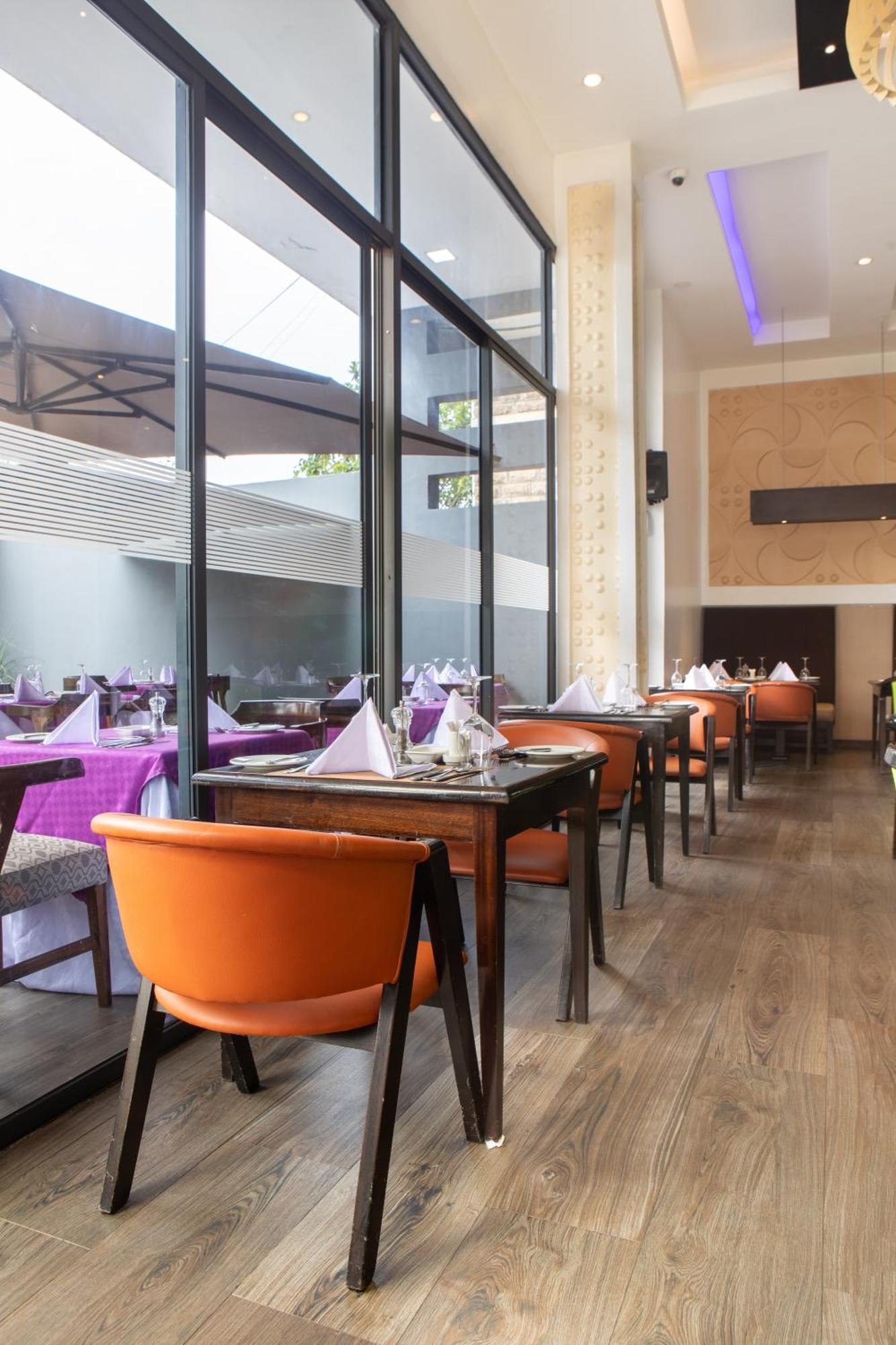 Отель Swiss-belinn 3*