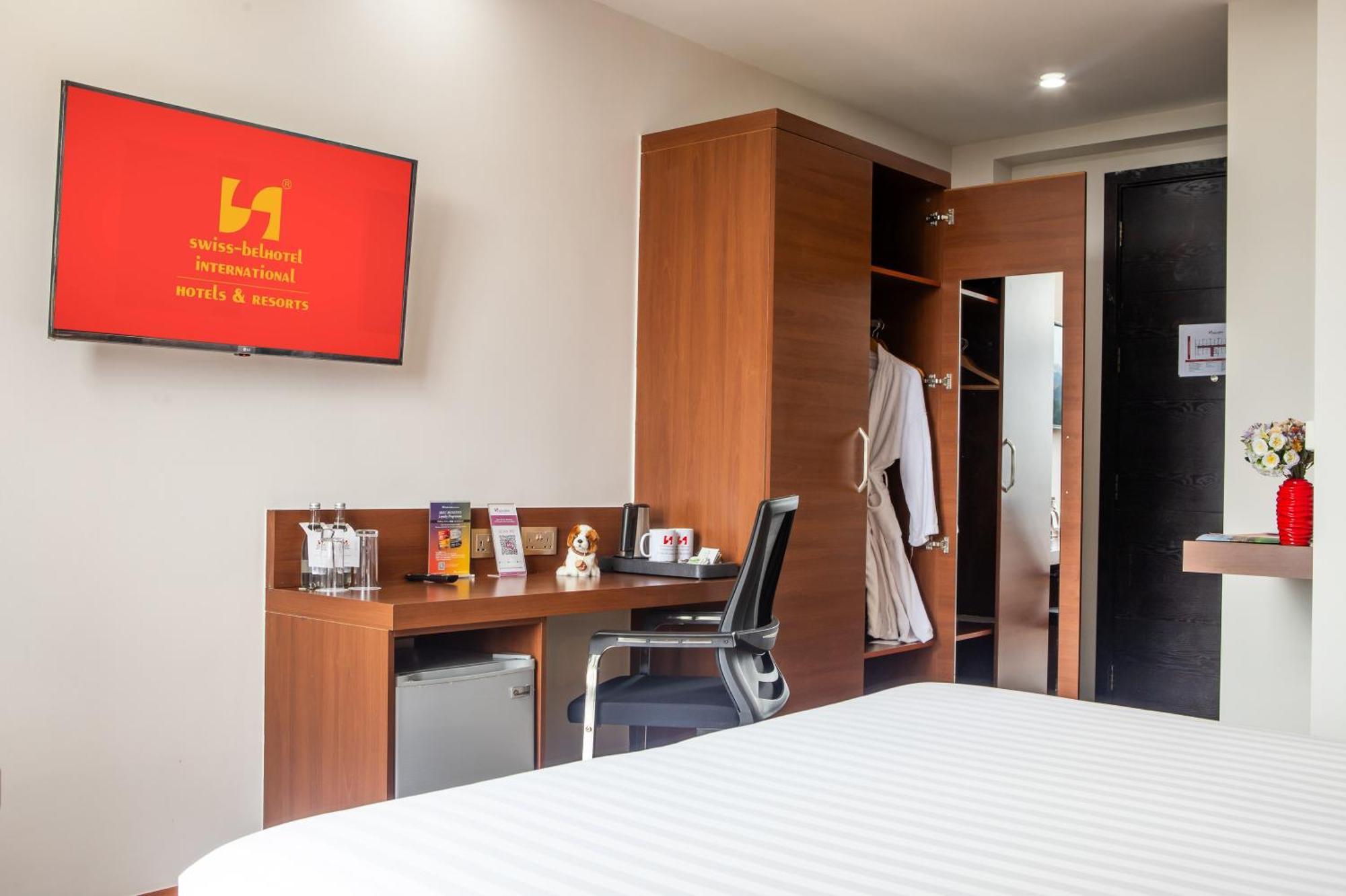 Отель Swiss-belinn 3*